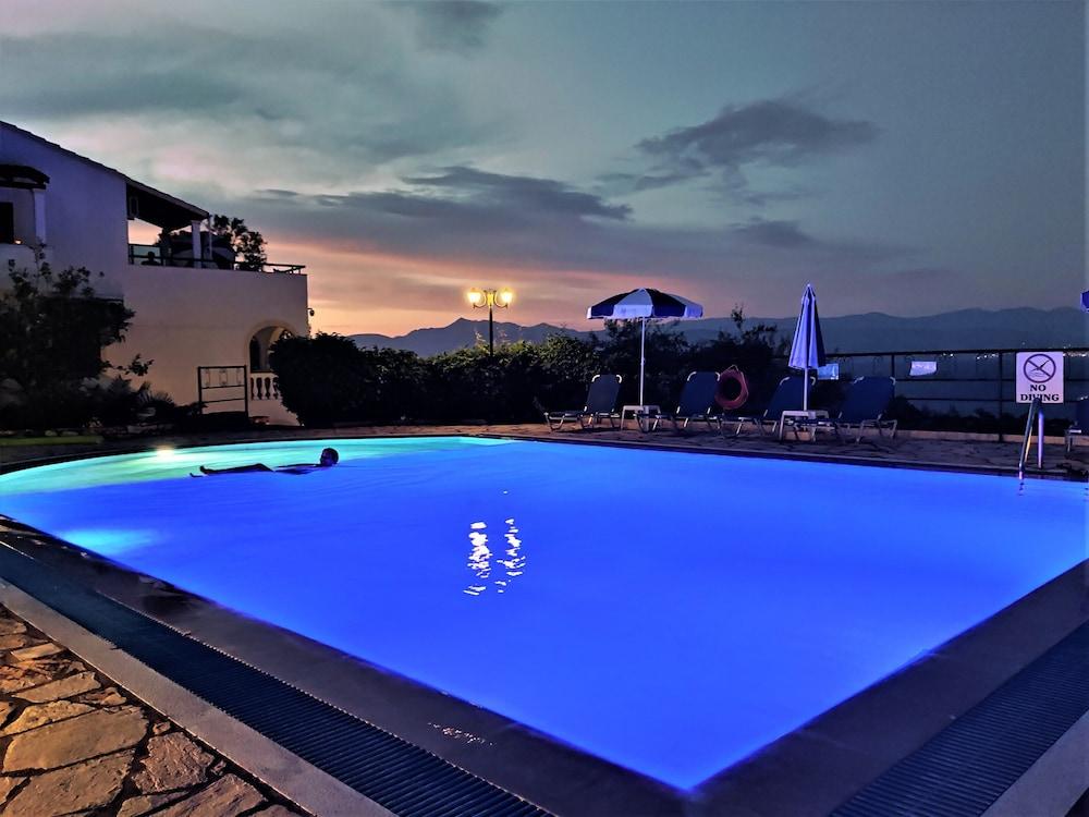 Dionysos Apartments Apraos المظهر الخارجي الصورة